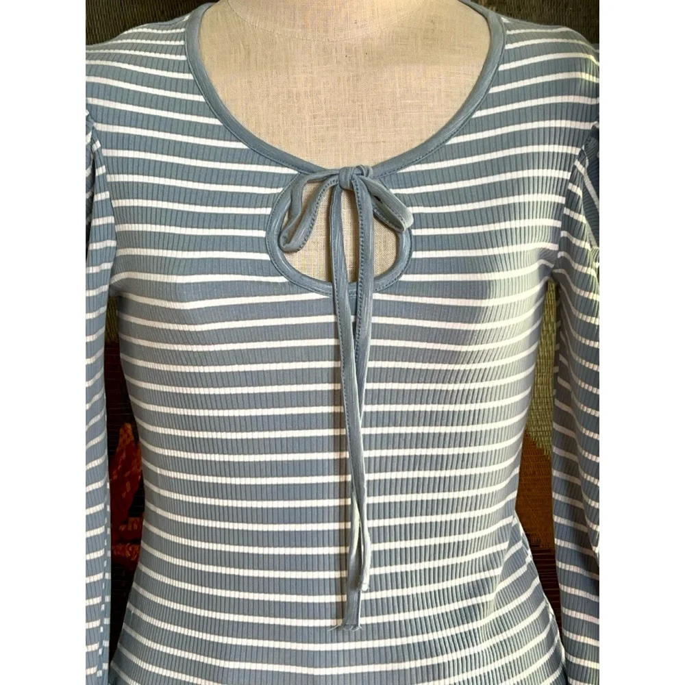 Anthropologie Puff Sleeve Tie Front Top M